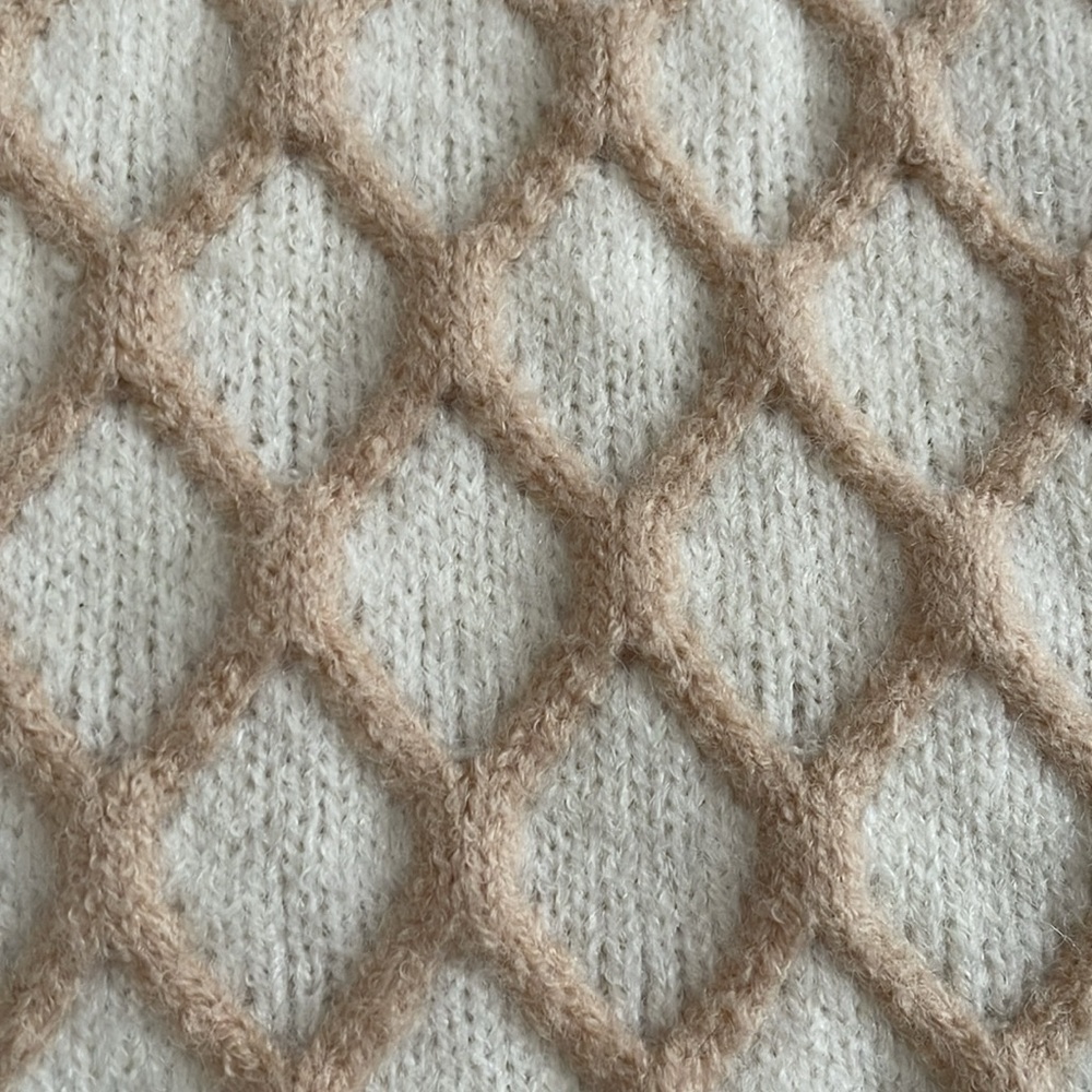 Oatmeal Diamond Knit Sweater - Picture 10 of 11